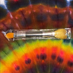 BARE ESCENTUALS DBL-ENDED SEAMLESS BLENDING BRUSH